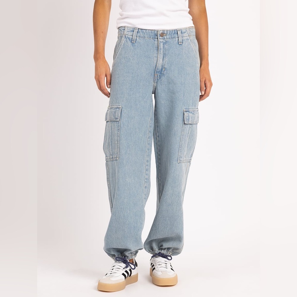 LEVI'S '94 Baggy Cargo Womens Jeans - Look At Me